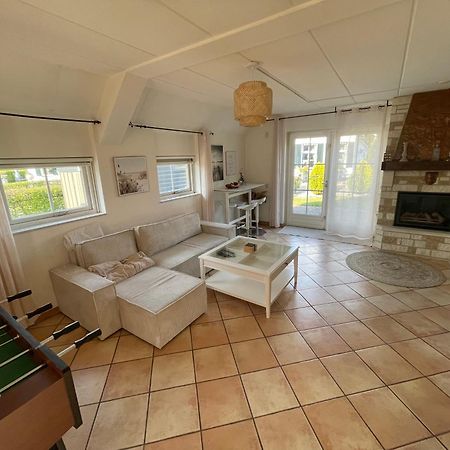 Freistehendes Ferienhaus Am See Naehe Roermond Heel Extérieur photo