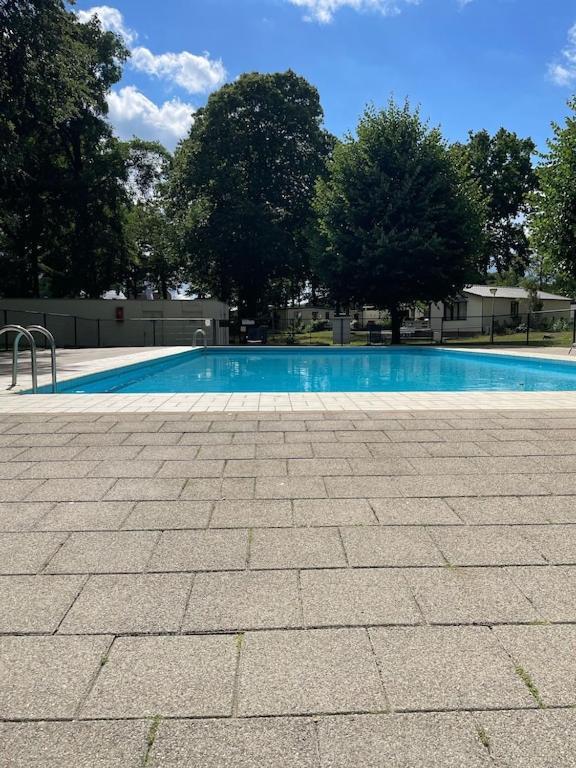 Freistehendes Ferienhaus Am See Naehe Roermond Heel Extérieur photo