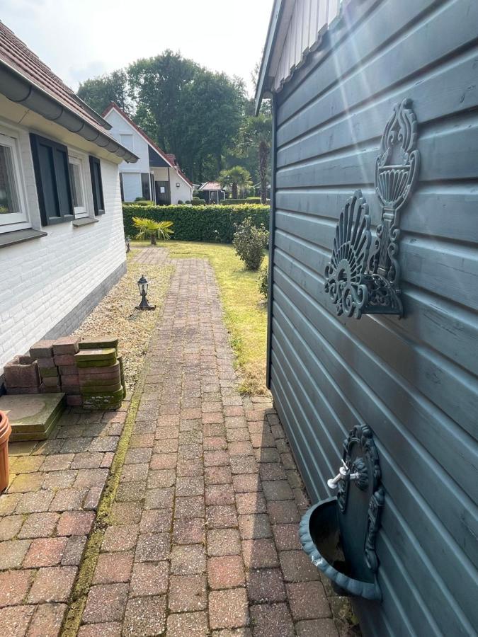 Freistehendes Ferienhaus Am See Naehe Roermond Heel Extérieur photo