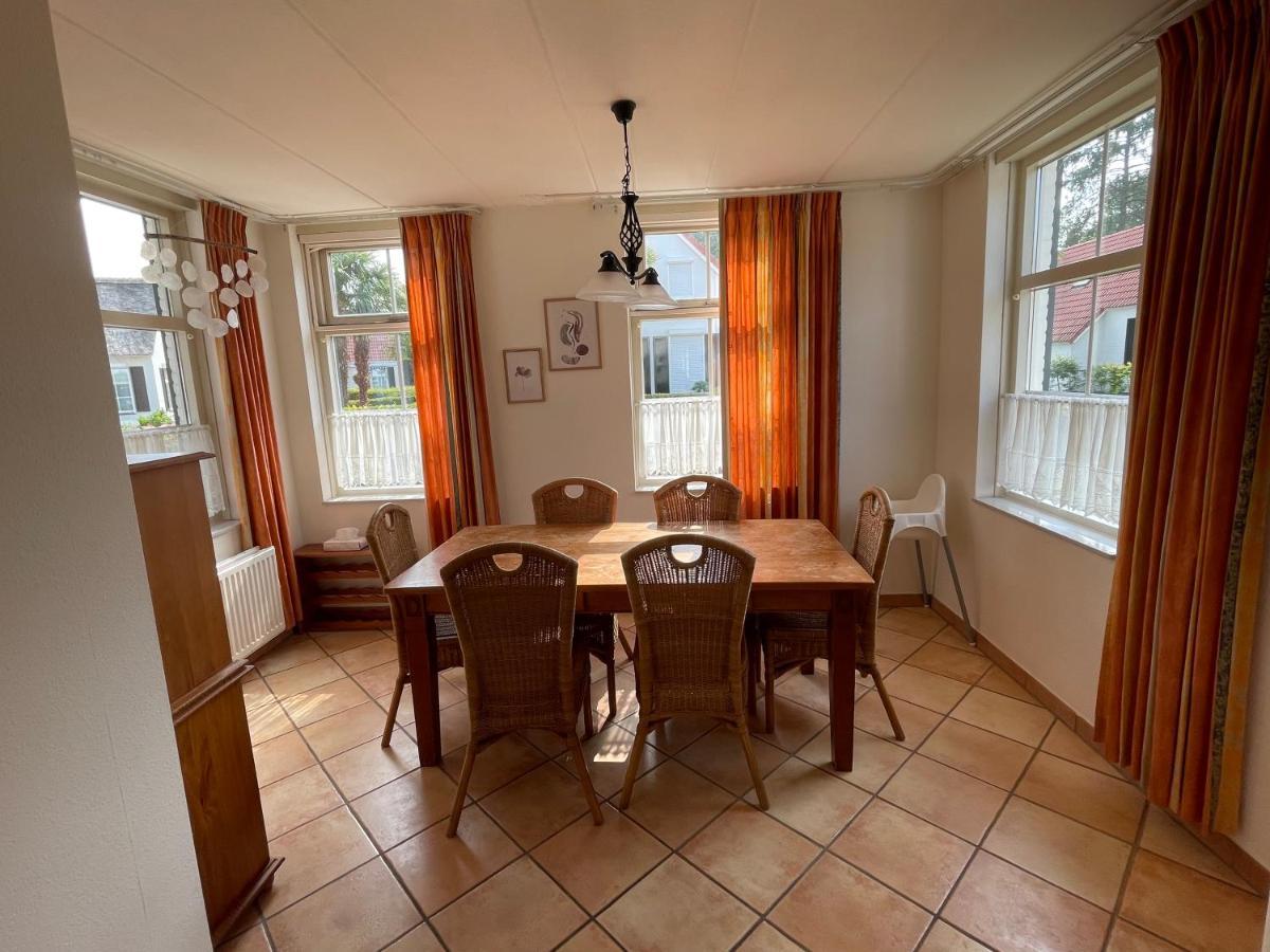 Freistehendes Ferienhaus Am See Naehe Roermond Heel Extérieur photo